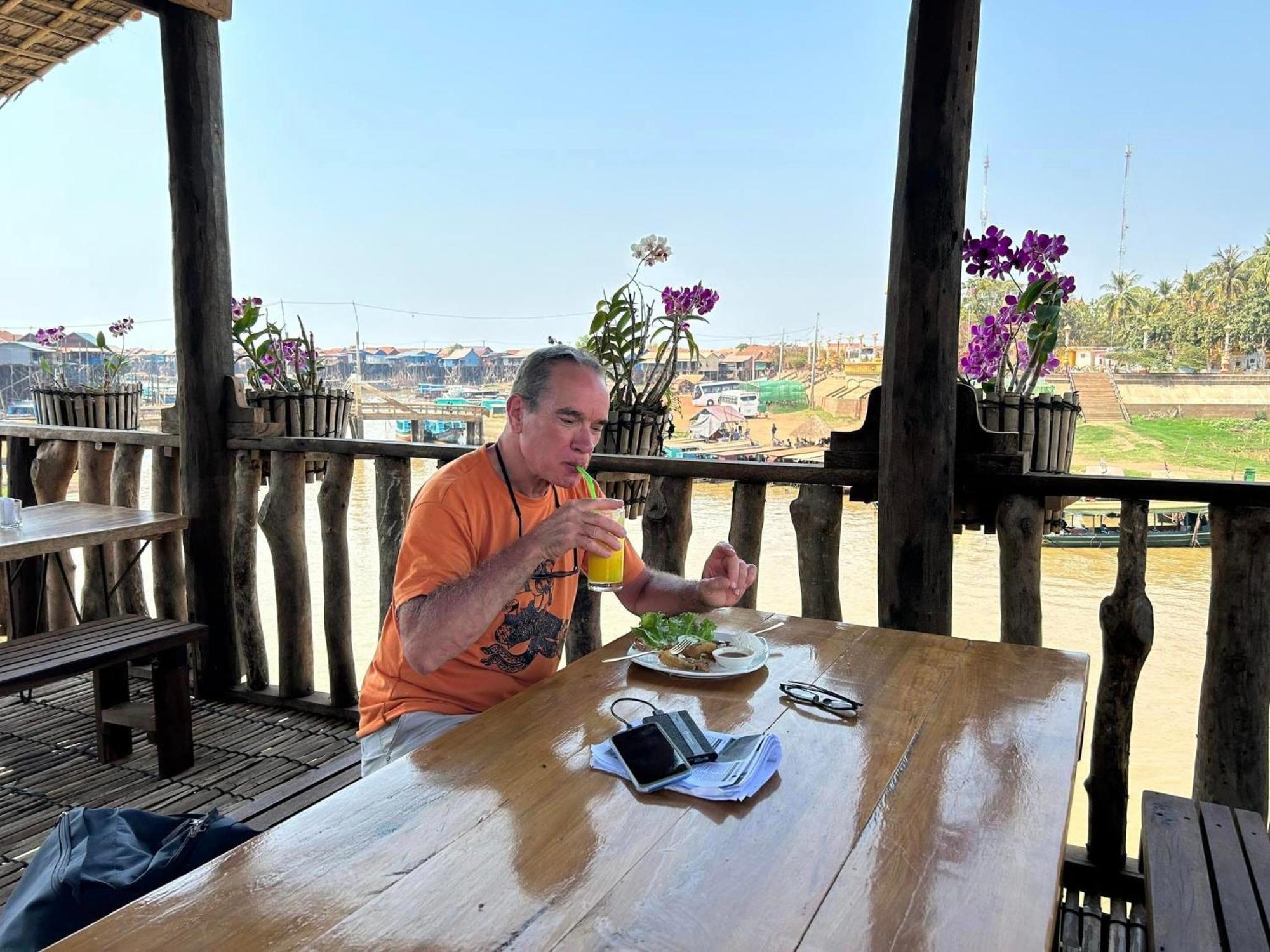 St 63 Home Stay & Tour Kampong Khleang 외부 사진