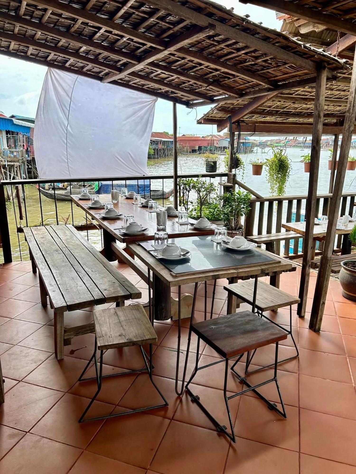 St 63 Home Stay & Tour Kampong Khleang 외부 사진